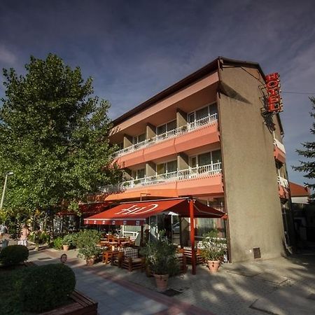 Hotel Dombóvár Dış mekan fotoğraf