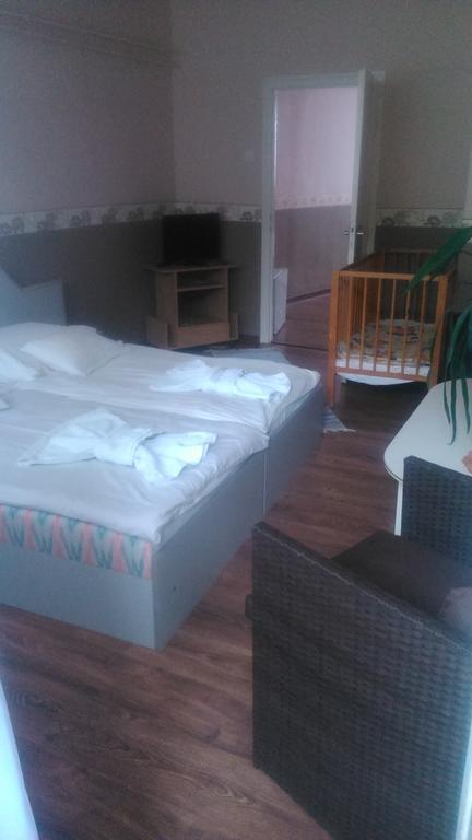 Hotel Dombóvár Oda fotoğraf