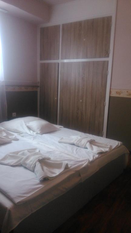 Hotel Dombóvár Oda fotoğraf