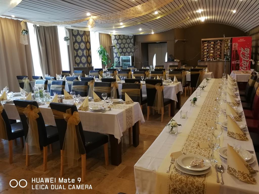 Hotel Dombóvár Dış mekan fotoğraf